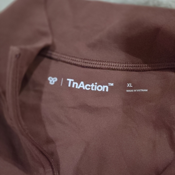 Aritzia BUTTER Limit Zip-Up top NWOT Sz XL - Picture 4 of 7